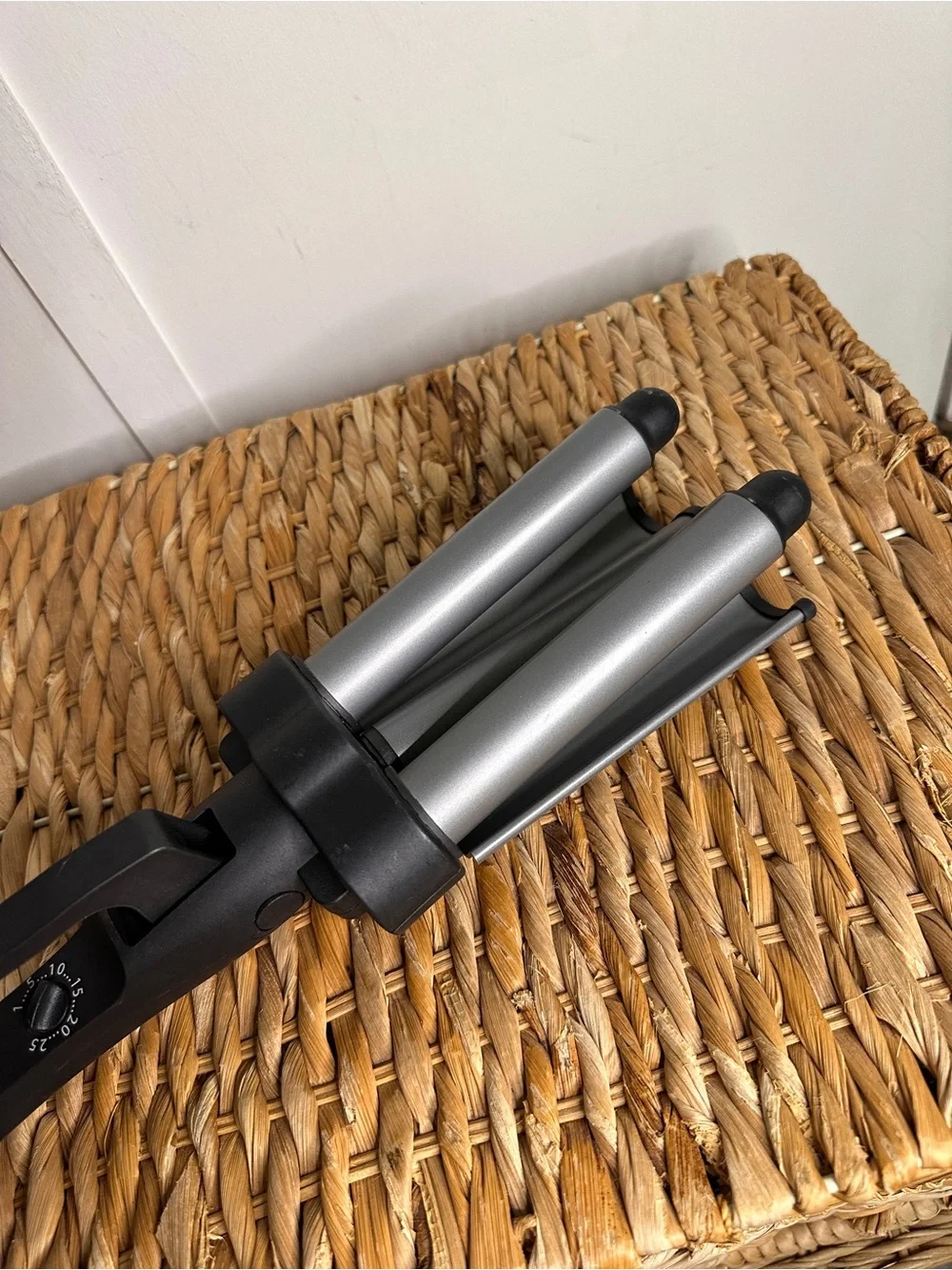 Revlon Black Triple Barrel Hair Waver